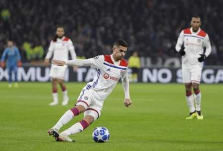 力守门员受 力守门员受